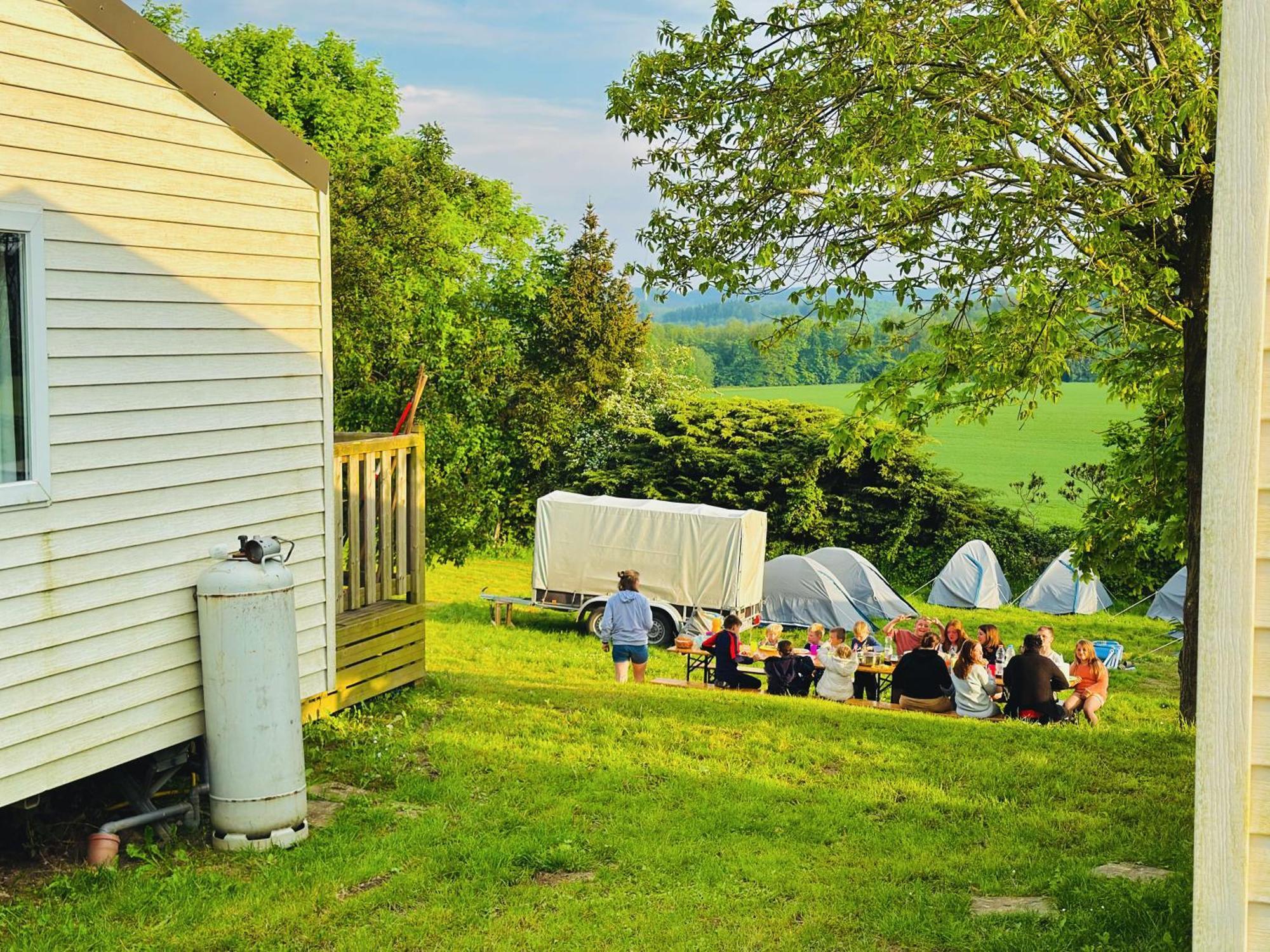 Camping Le Pommier Rustique Hotel Yvoir Bagian luar foto